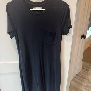 Abercrombie & Fitch Charcoal Tee